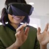 VR Hardware_Die Kameras im Headset übertragen Bewegungen der Hände und in Finger direkt ins virtuelle Geschehen